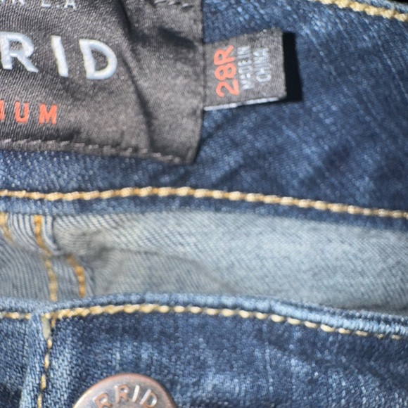 Torrid Premium High Rise Skinny - 28R - Picture 5 of 8